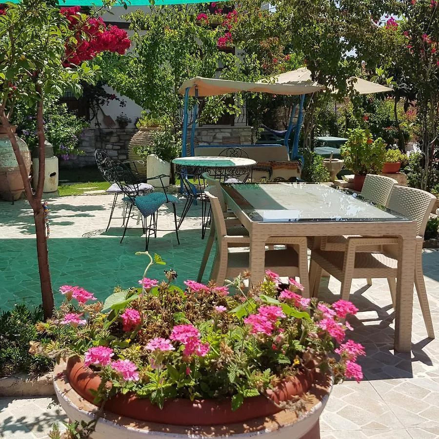 Sezgin Hotel Κουσάντασι 0*,