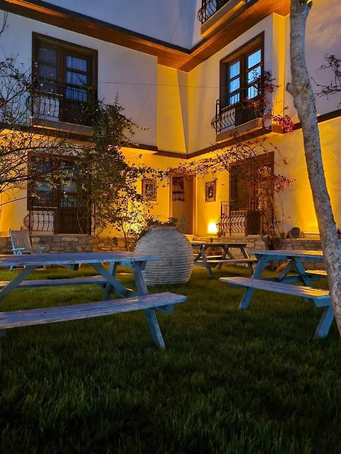 Sezgin Hotel Κουσάντασι