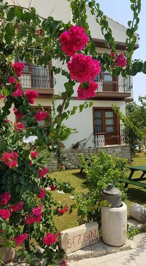 Sezgin Hotel Κουσάντασι